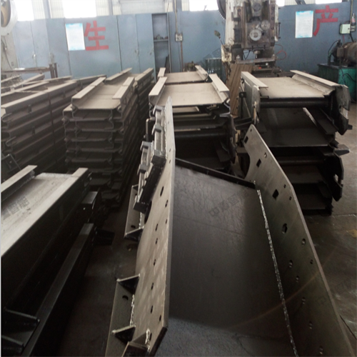 刮板機中部槽 (1).png